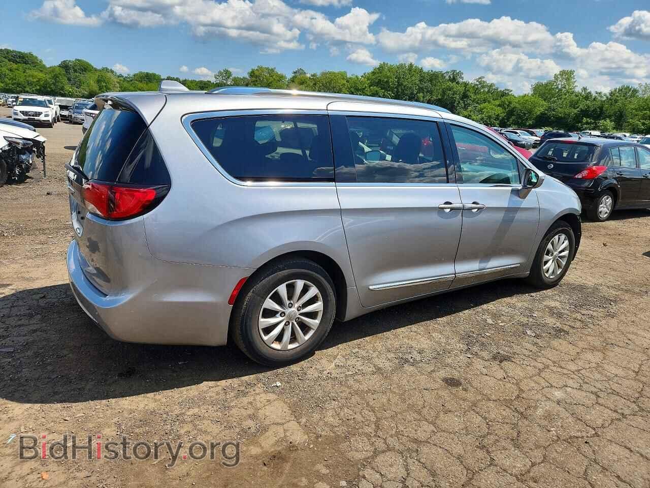 2019 CHRYSLER PACIFICA - VIN: 2C4RC1BG0KR681302 - Фото 3