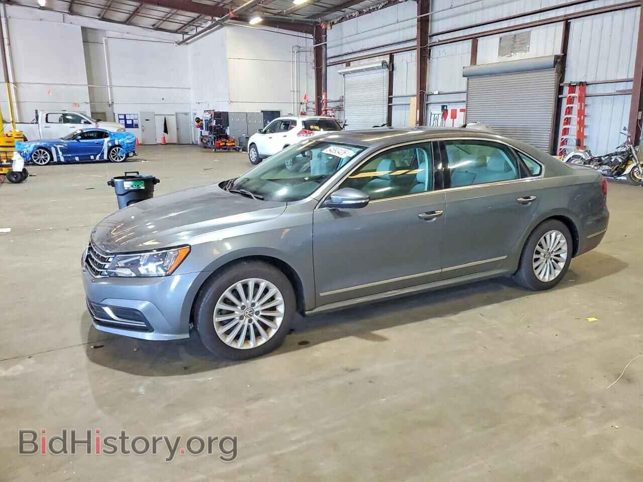 Фотография 1VWBT7A35HC007776 - VOLKSWAGEN PASSAT 2017