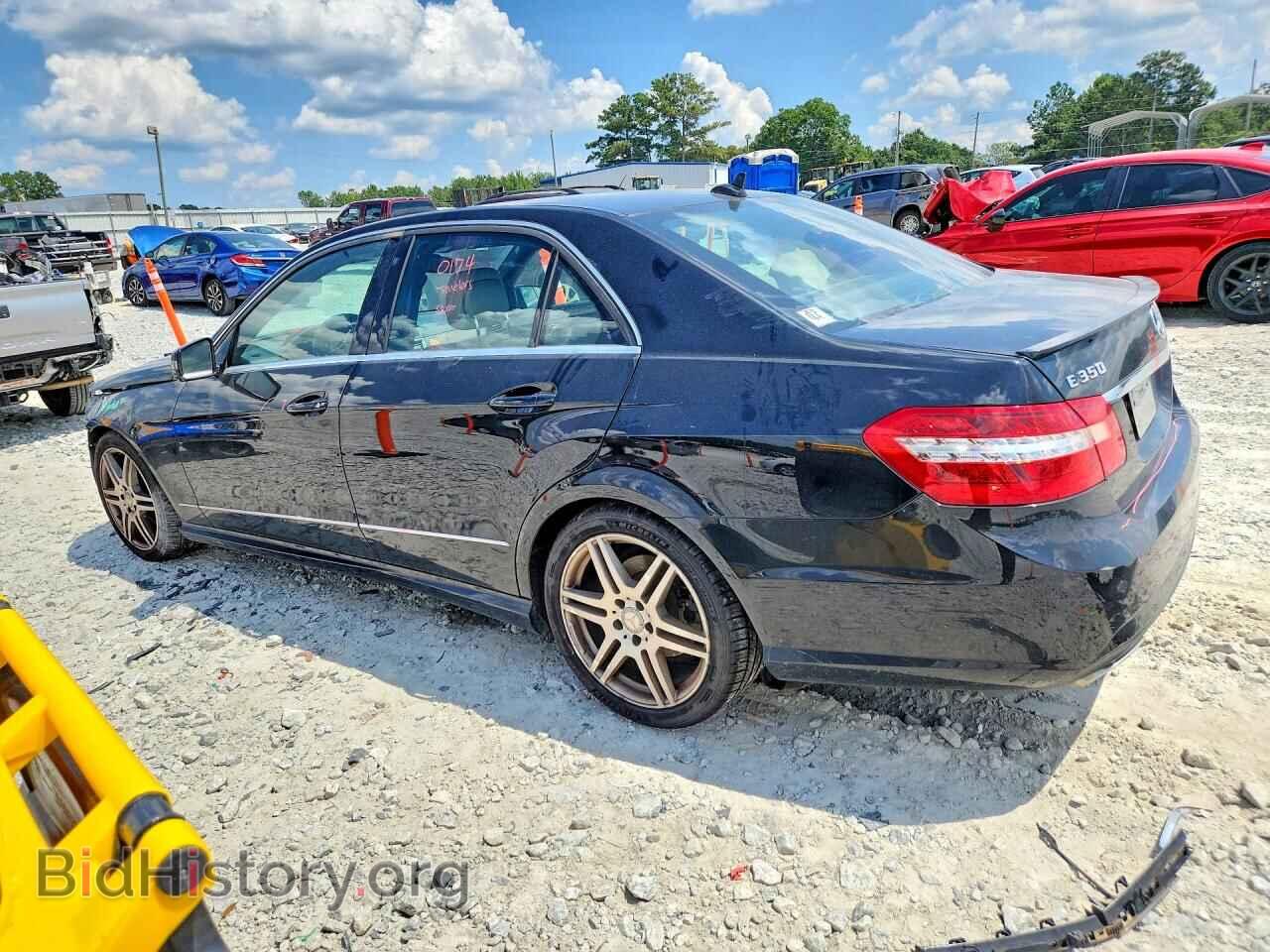 2011 MERCEDES-BENZ E-CLASS - VIN: WDDHF8HB5BA498804 - Photo 2