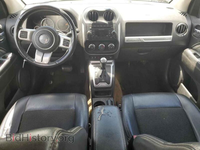 2017 Jeep COMPASS (VIN 1C4NJCEA0HD117085) — фото 8 из 13