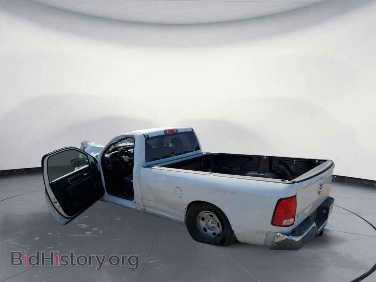 2023 RAM 1500 - VIN: 3C6JR6DG0PG550493 - Фото 2