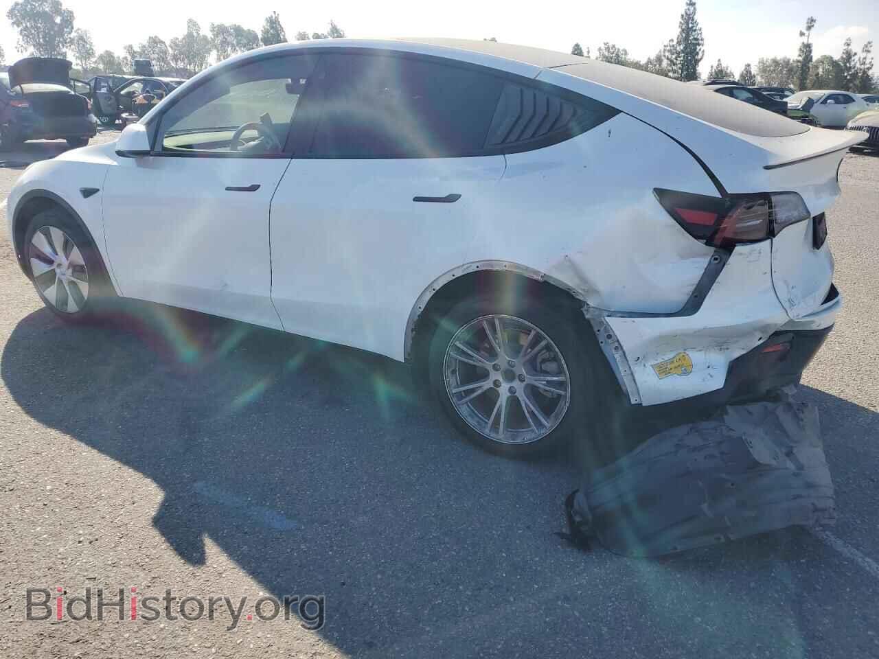2022 TESLA MODEL Y - VIN: 7SAYGDEE2NF337386 - Фото 2