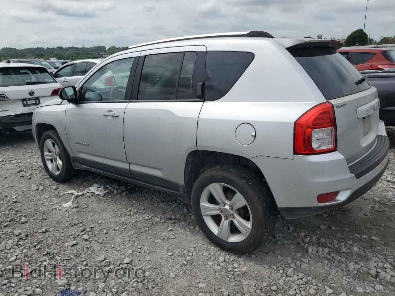 2011 JEEP COMPASS - VIN: 1J4NT1FB6BD215948 - Фото 2