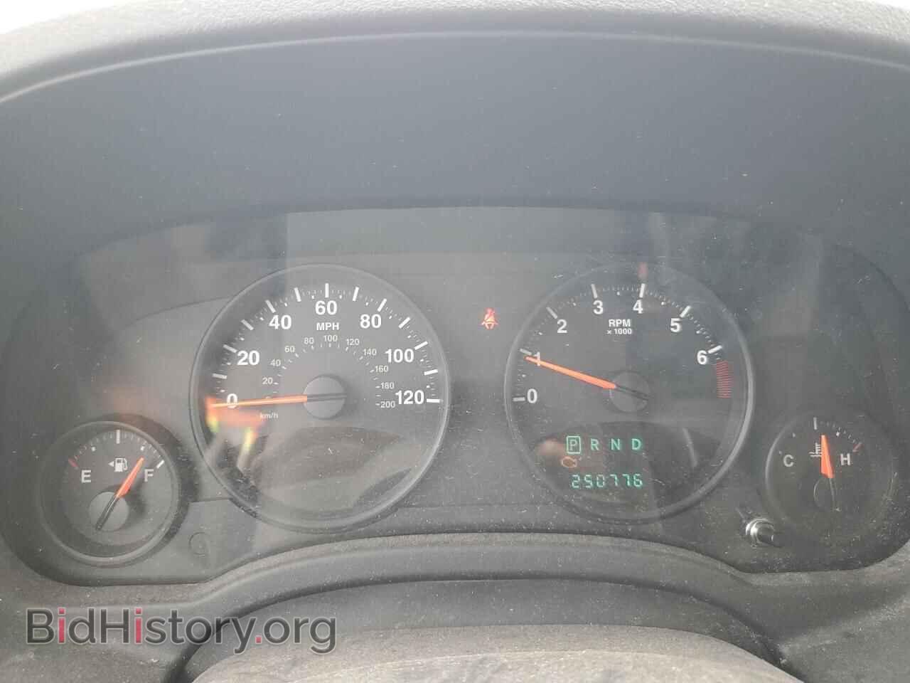 2011 JEEP COMPASS - VIN: 1J4NT1FB6BD215948 - Фото 9