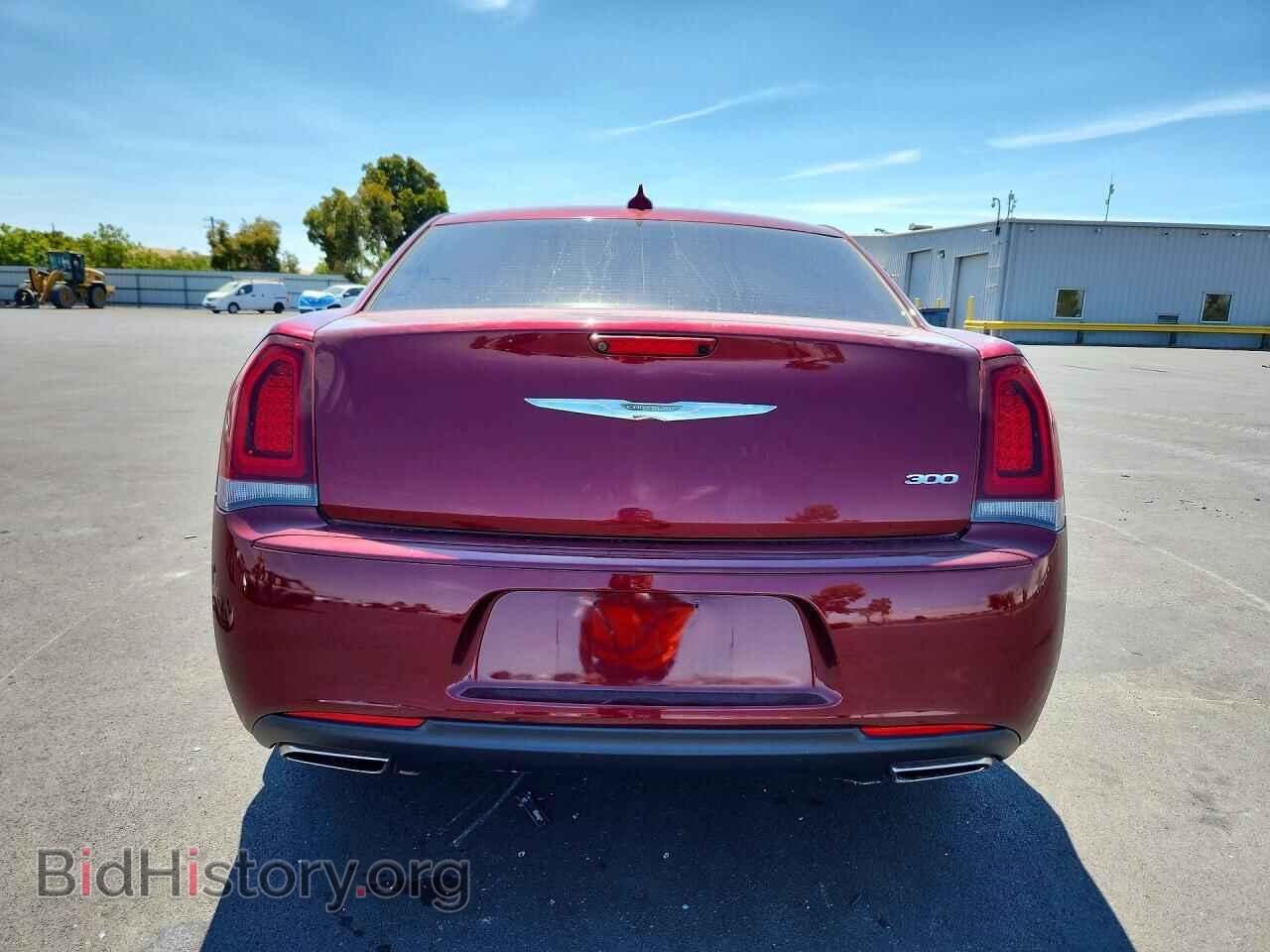2019 CHRYSLER 300 - VIN: 2C3CCAAG1KH682993 - Фото 6