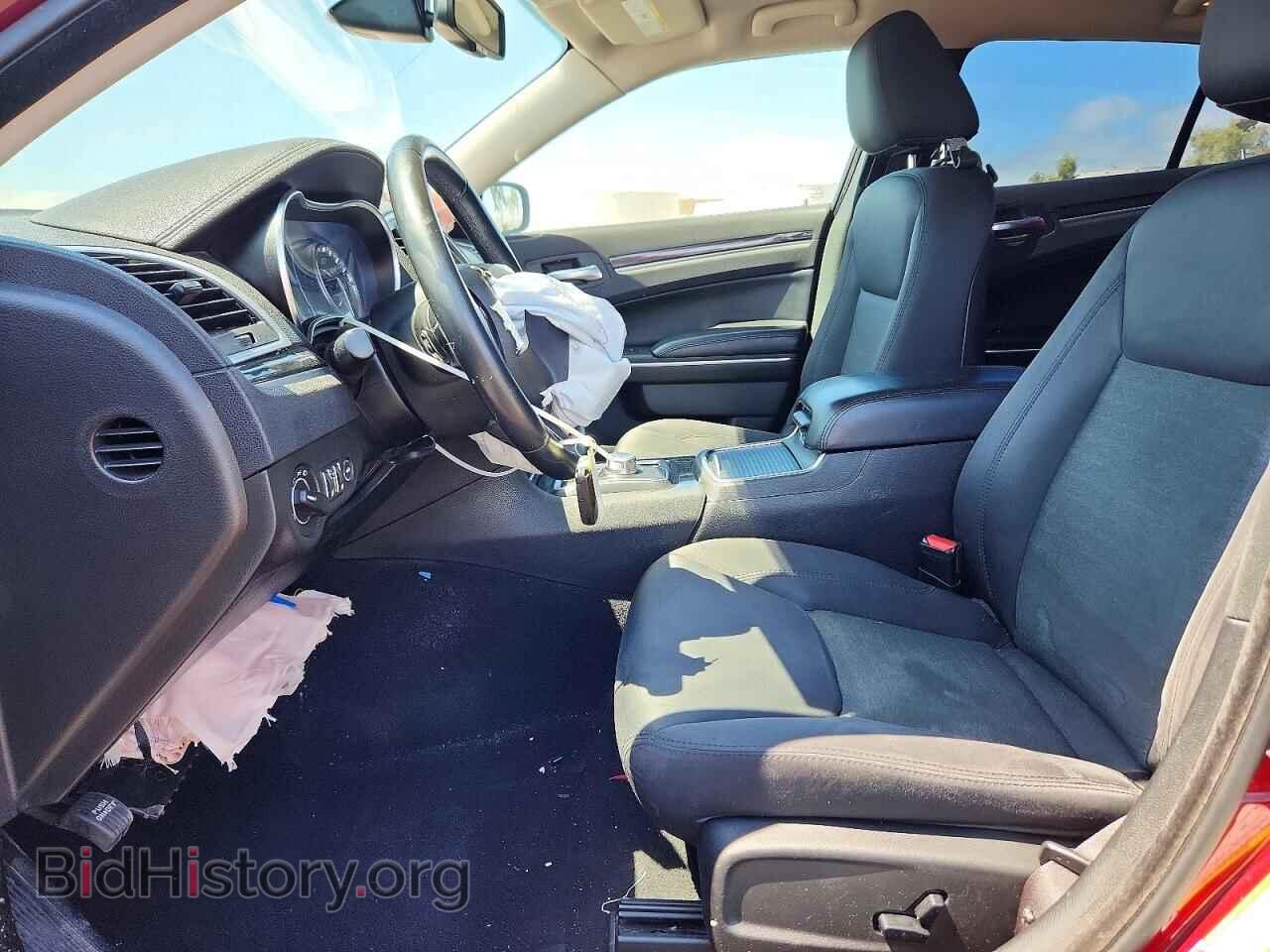 2019 CHRYSLER 300 - VIN: 2C3CCAAG1KH682993 - Фото 7