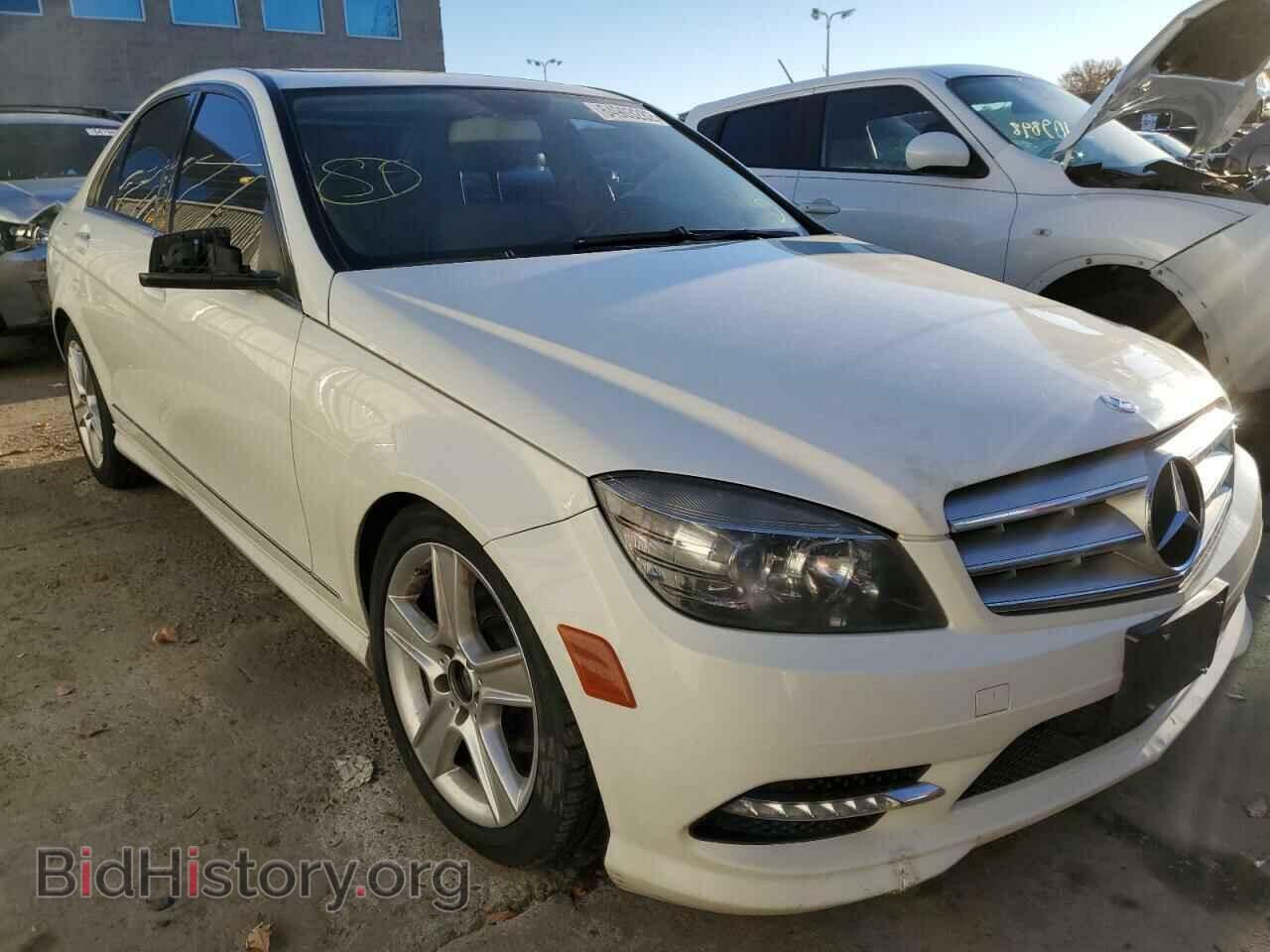 Photo WDDGF8BBXBR162944 - MERCEDES-BENZ C-CLASS 2011