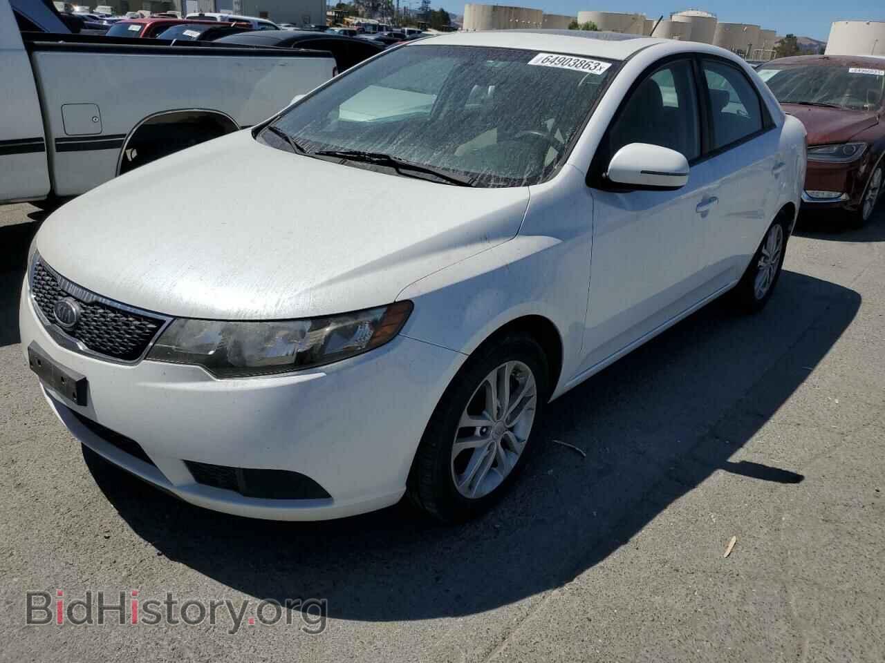 Фотография KNAFU4A26B5406647 - KIA FORTE 2011
