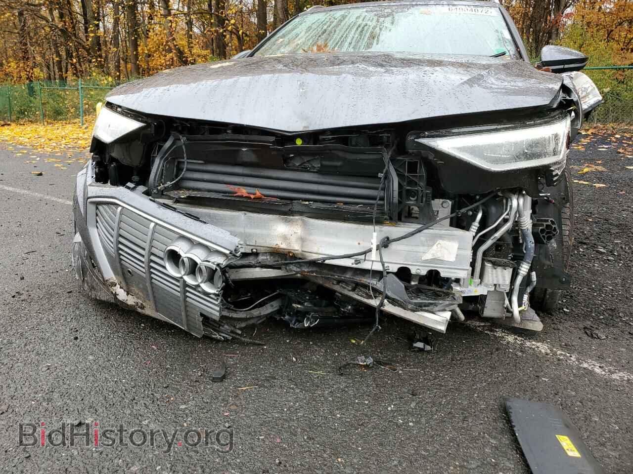 2019 AUDI E-TRON - VIN: WA1VAAGE9KB006536 - Photo 9