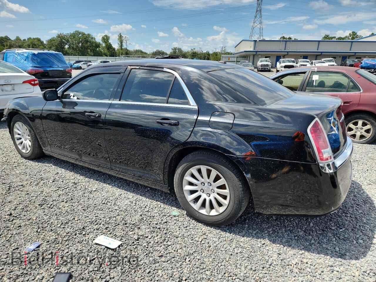2013 CHRYSLER 300 - VIN: 2C3CCAAG9DH632345 - Photo 2