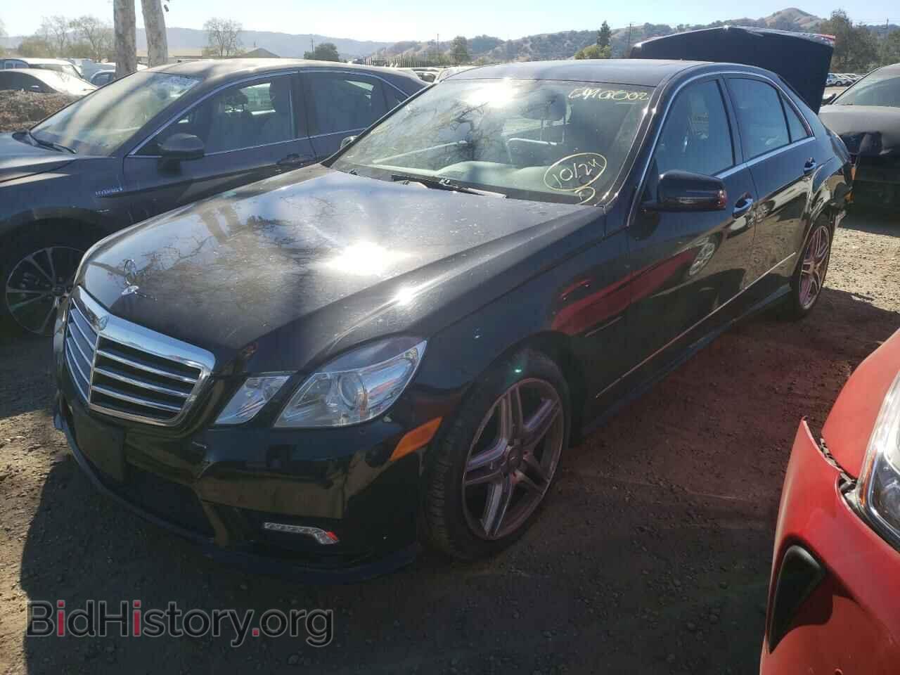 2011 MERCEDES-BENZ E-CLASS - VIN: WDDHF5GB3BA322091 - Фото 2