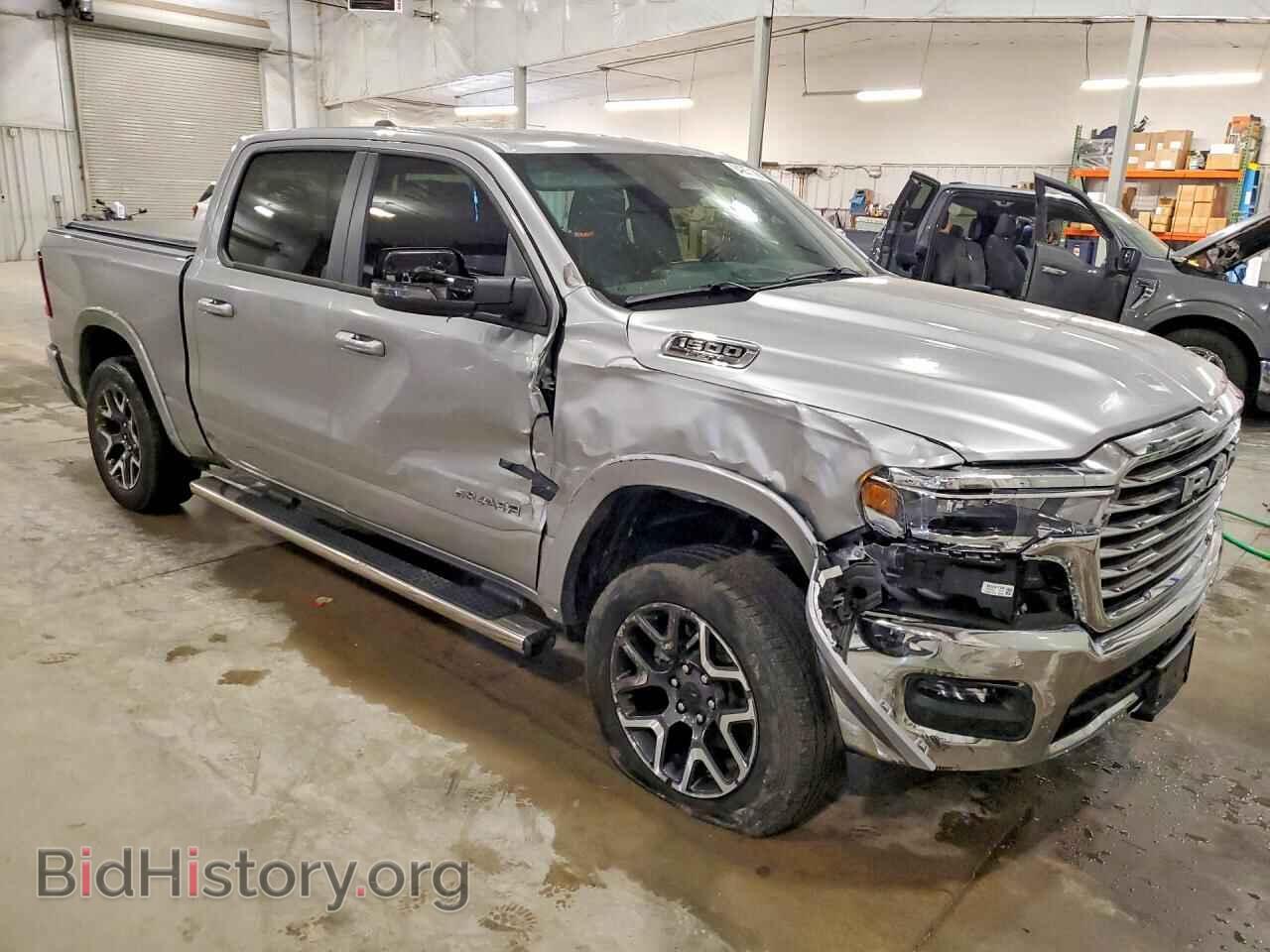 2025 RAM 1500 - VIN: 1C6SRFJP3SN526567 - Photo 4