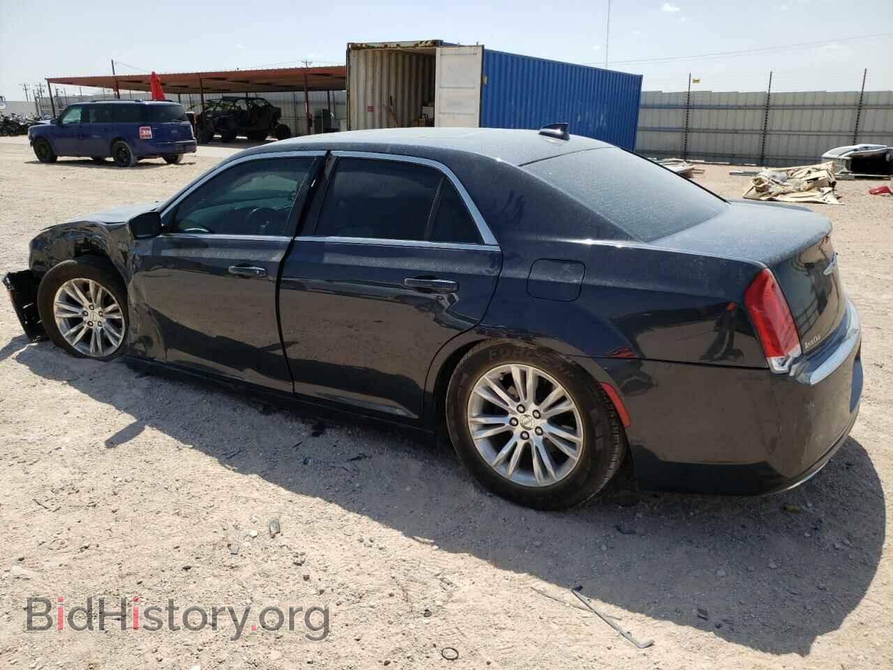 2017 CHRYSLER 300 - VIN: 2C3CCAAG9HH577045 - Фото 2