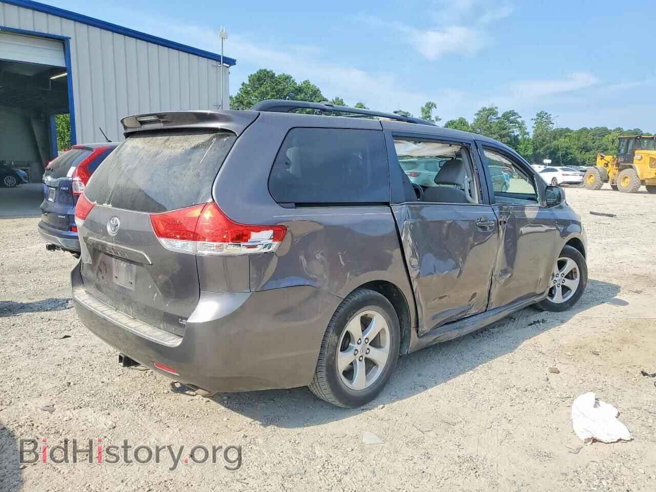 2013 TOYOTA SIENNA - VIN: 5TDKK3DC8DS341805 - Photo 3