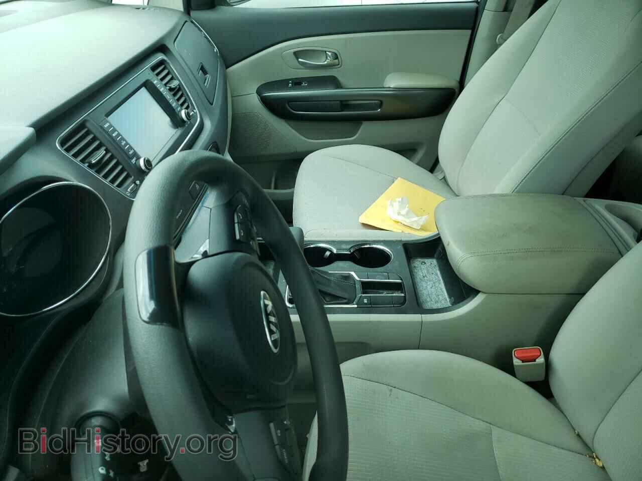 2021 KIA All Models - VIN: KNDMB5C19M6675555 - Фото 8