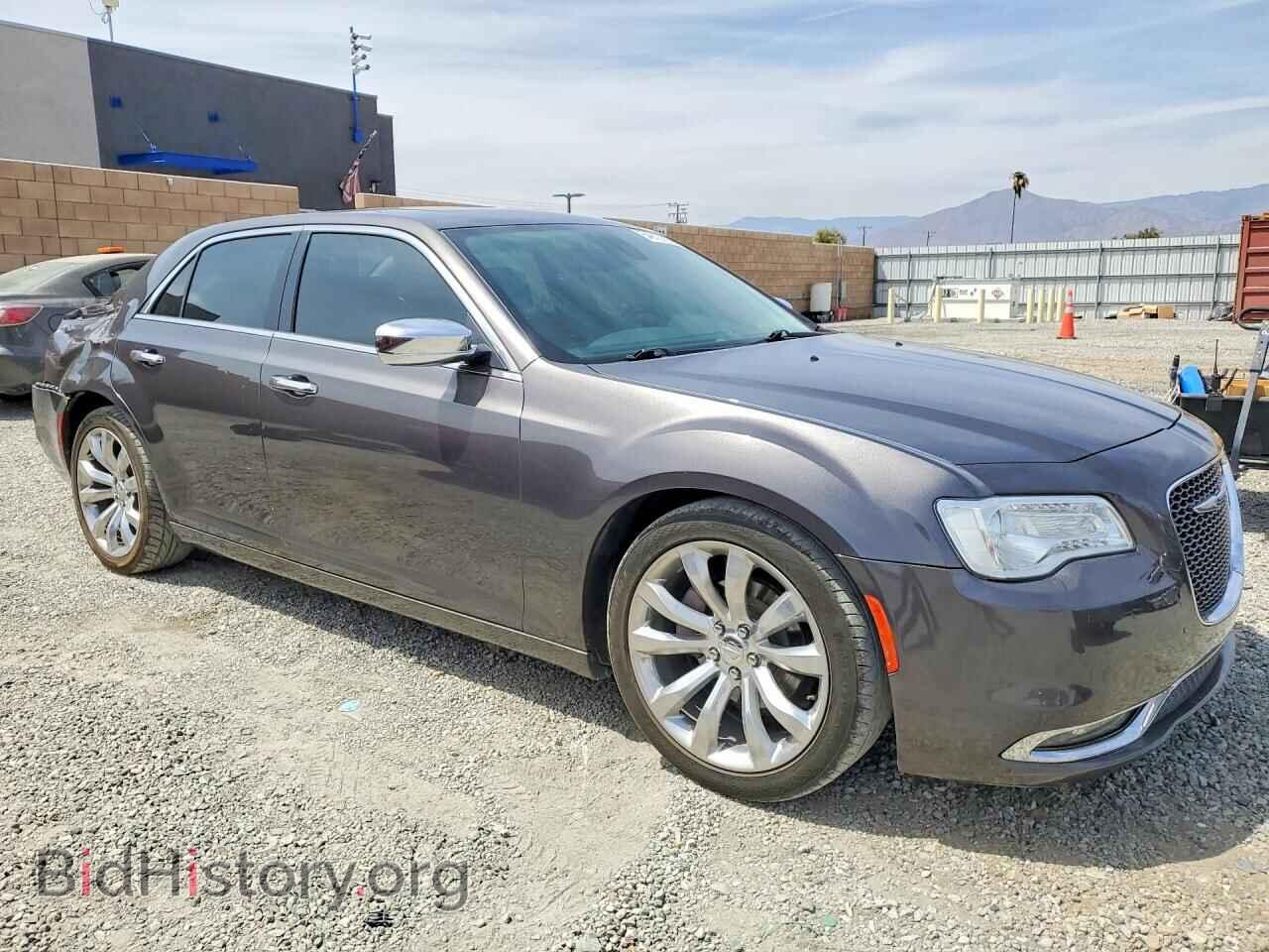 2019 CHRYSLER 300 - VIN: 2C3CCAEGXKH631423 - Фото 4