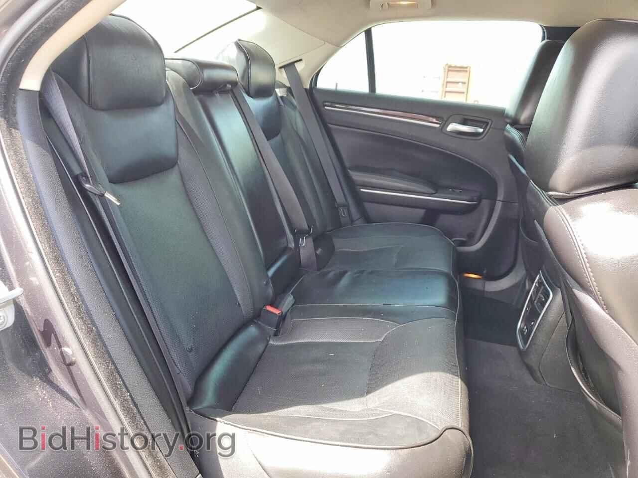 2019 CHRYSLER 300 - VIN: 2C3CCAEGXKH631423 - Фото 10