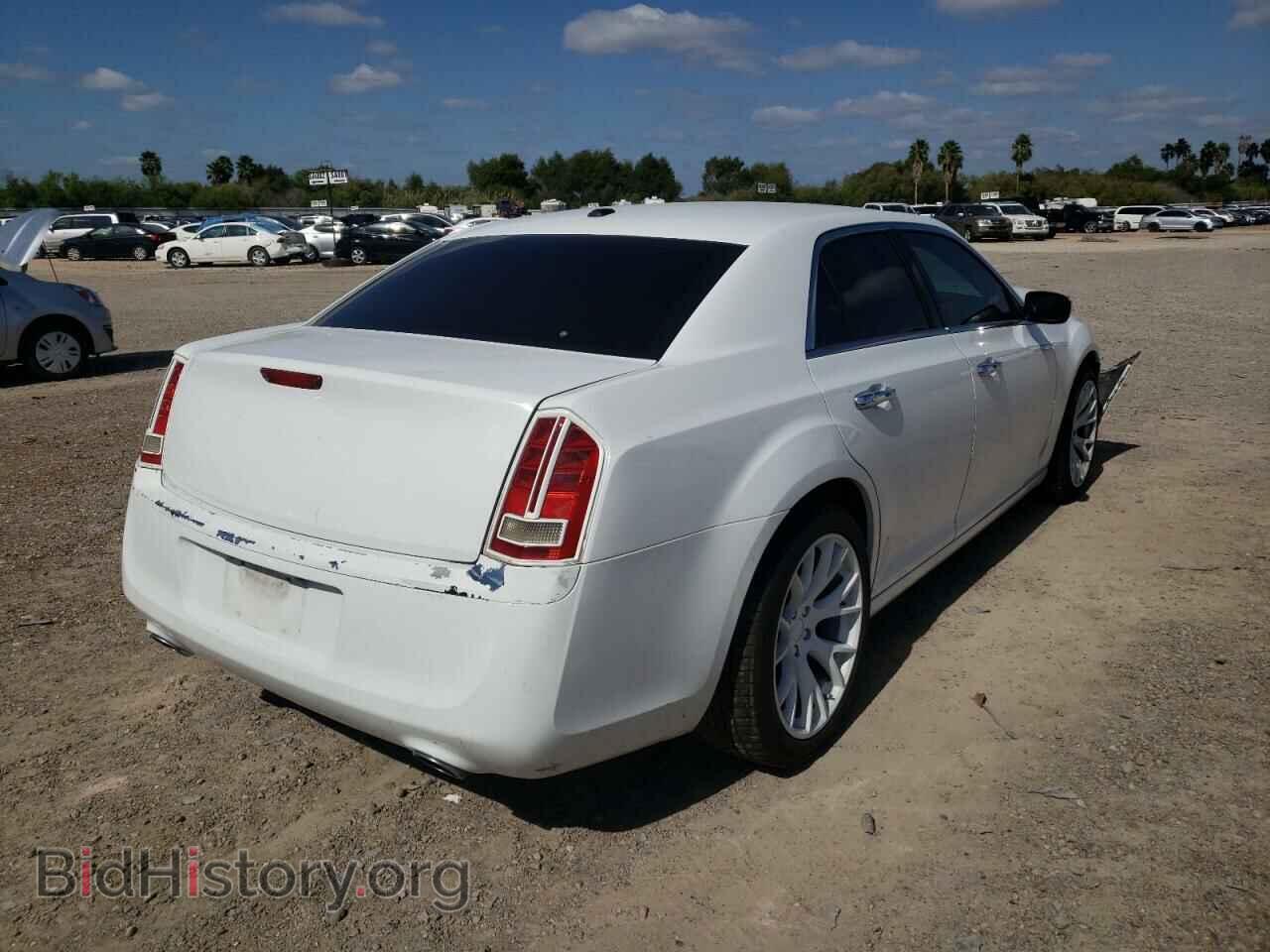 2013 CHRYSLER 300 - VIN: 2C3CCAET0DH523750 - Фото 4