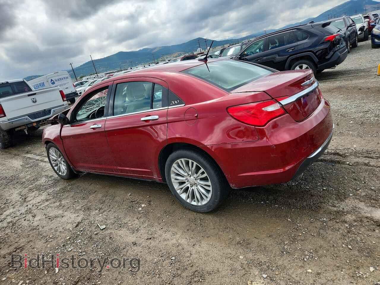 2013 CHRYSLER 200 - VIN: 1C3CCBCG2DN597884 - Фото 2