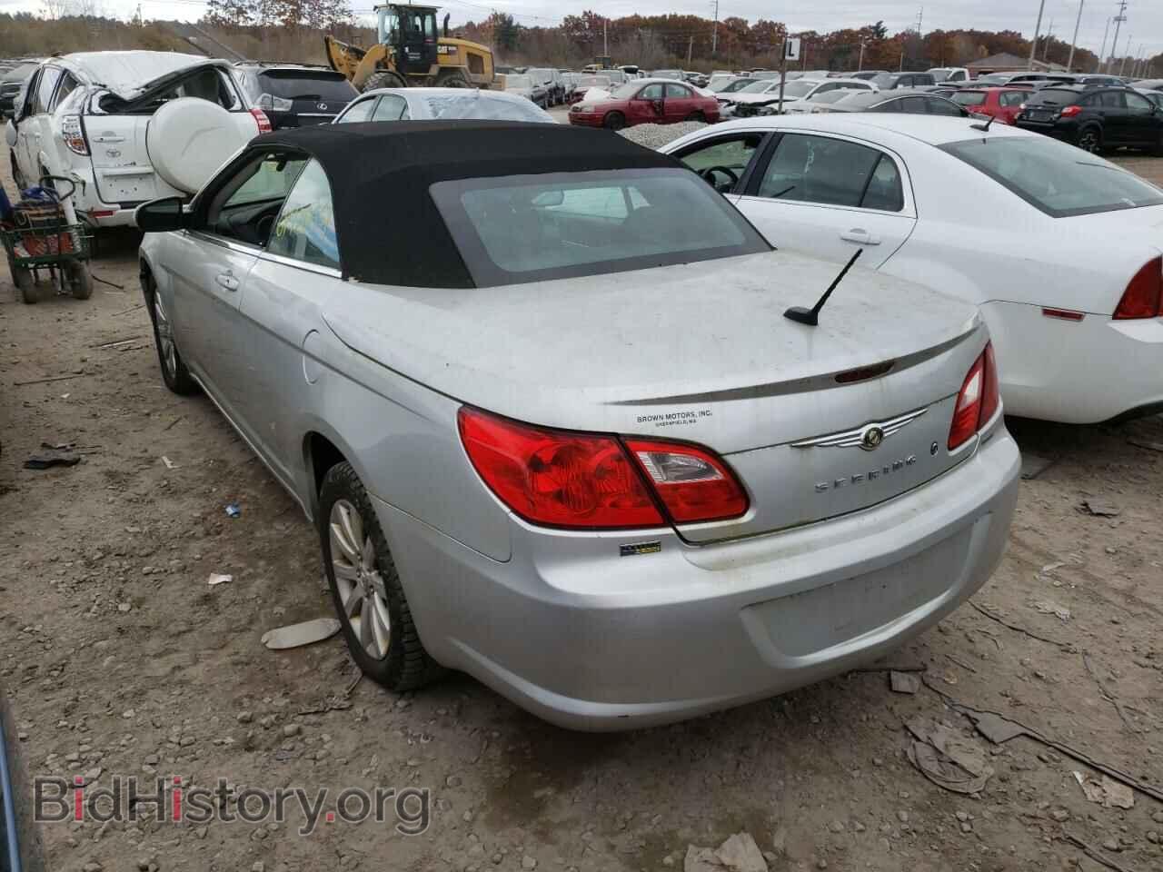 2010 CHRYSLER SEBRING - VIN: 1C3BC5ED8AN199851 - Фото 3