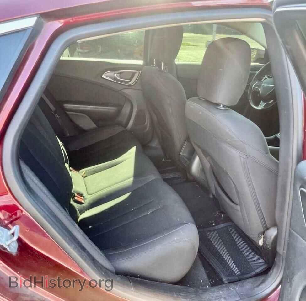 2016 CHRYSLER 200 - VIN: 1C3CCCAB2GN110930 - Фото 6