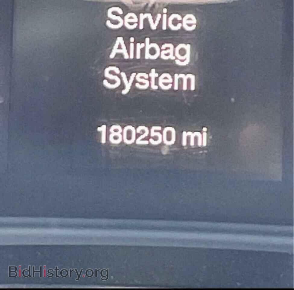 2016 CHRYSLER 200 - VIN: 1C3CCCAB2GN110930 - Фото 8