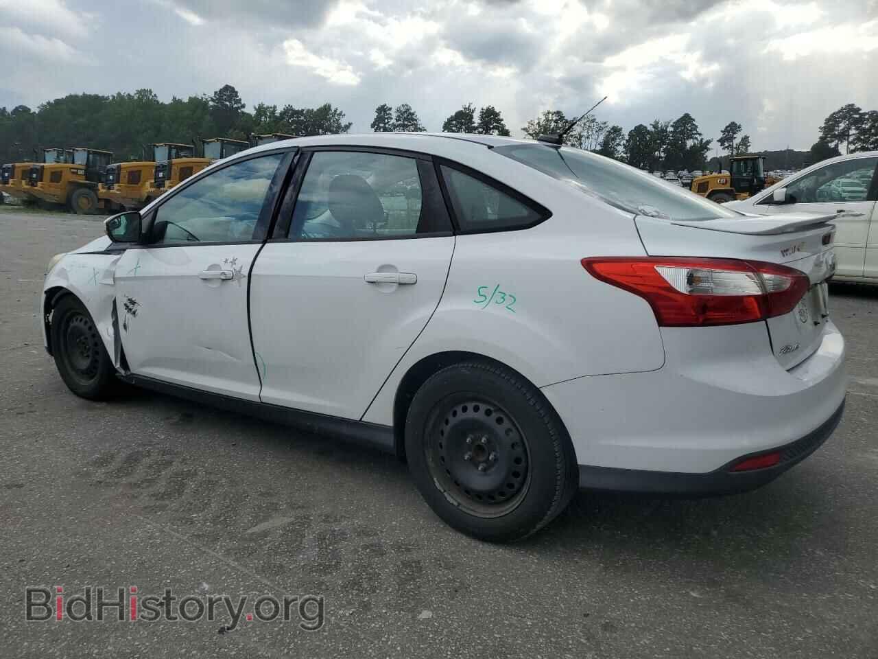 2013 FORD FOCUS - VIN: 1FADP3F22DL353826 - Фото 2