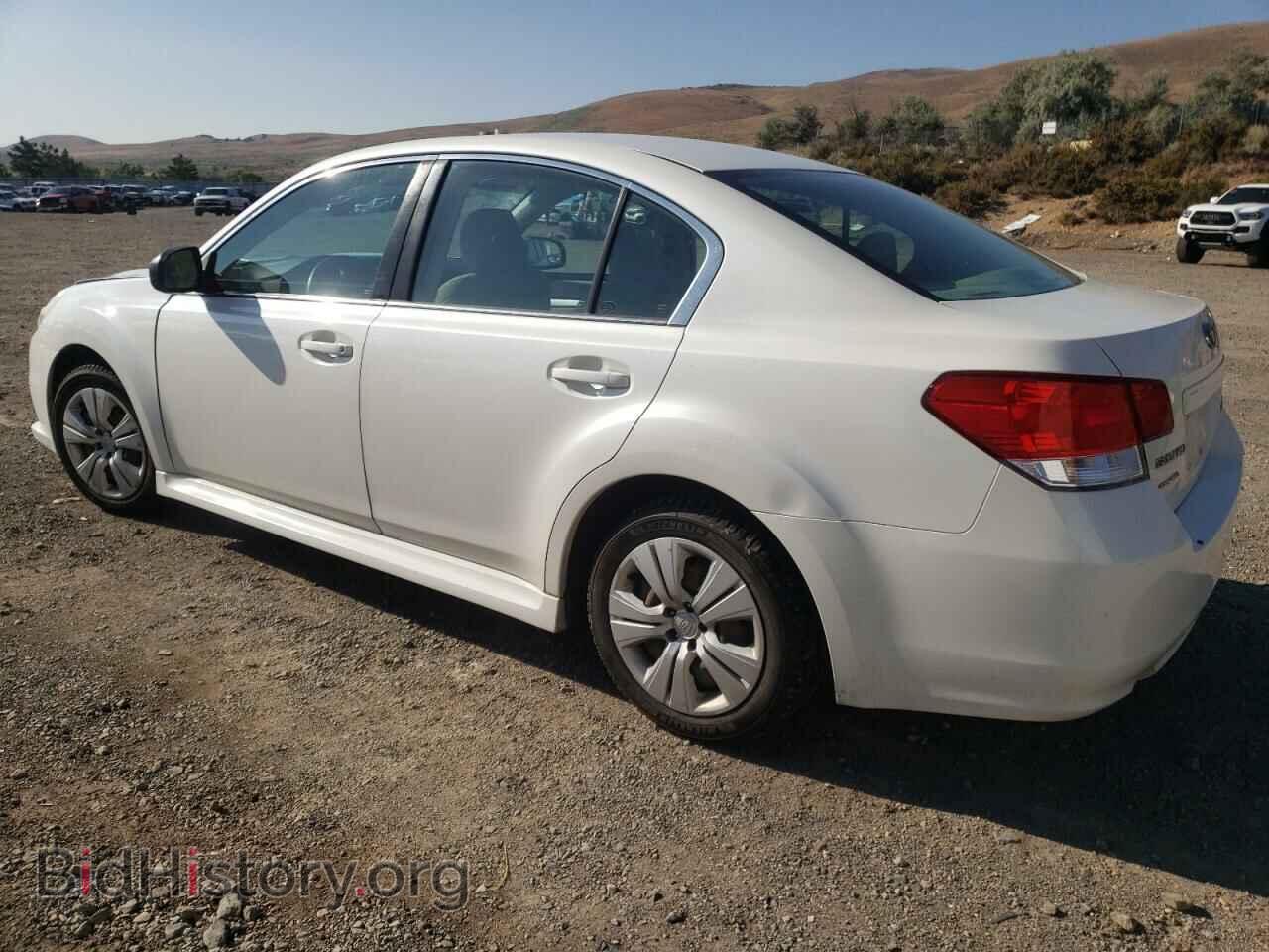 2014 SUBARU LEGACY - VIN: 4S3BMBA61E3009596 - Фото 2