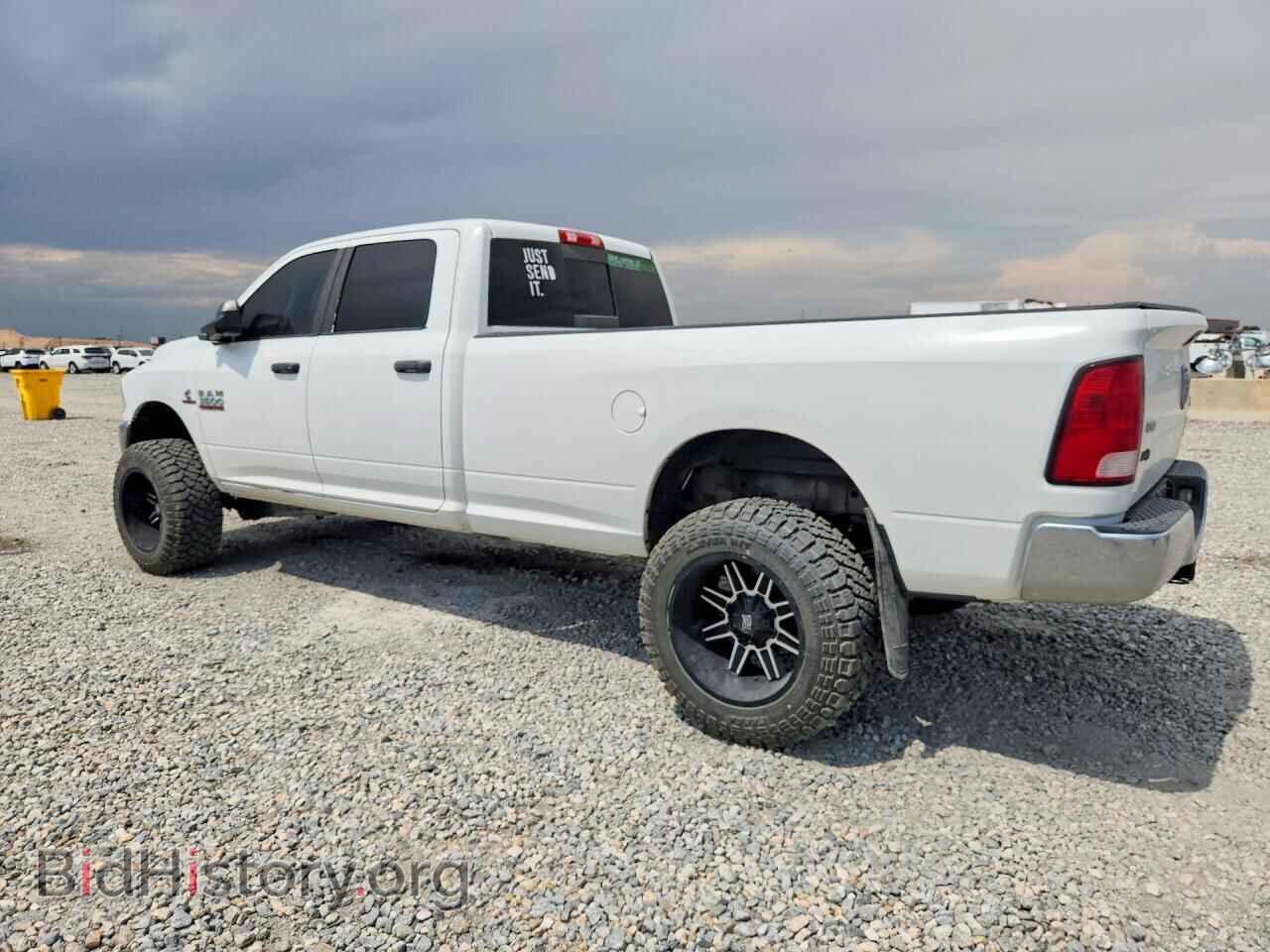 2014 RAM 3500 - VIN: 3C63R3HL4EG220058 - Photo 2