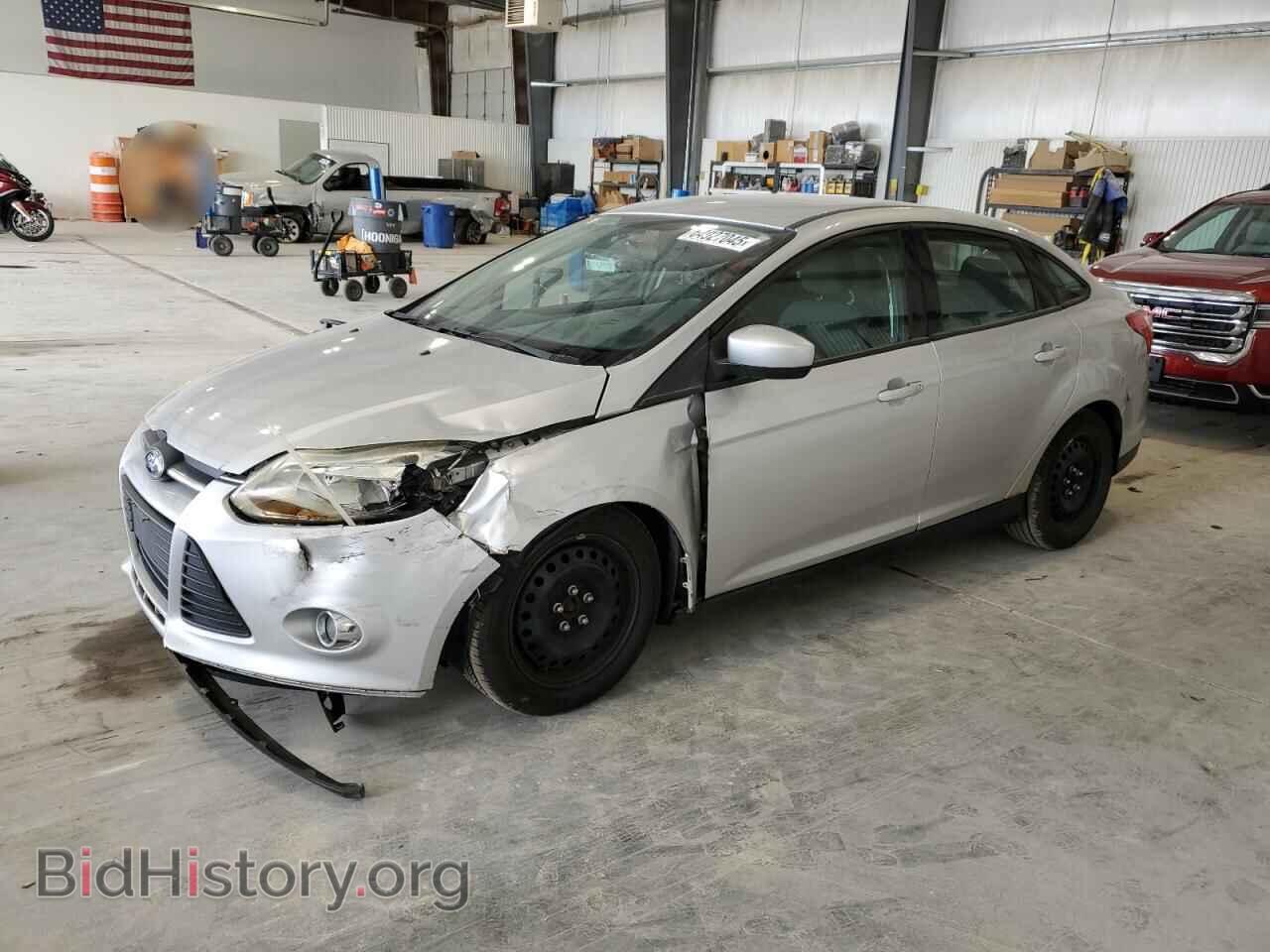 Фотография 1FAHP3F20CL367563 - FORD FOCUS 2012