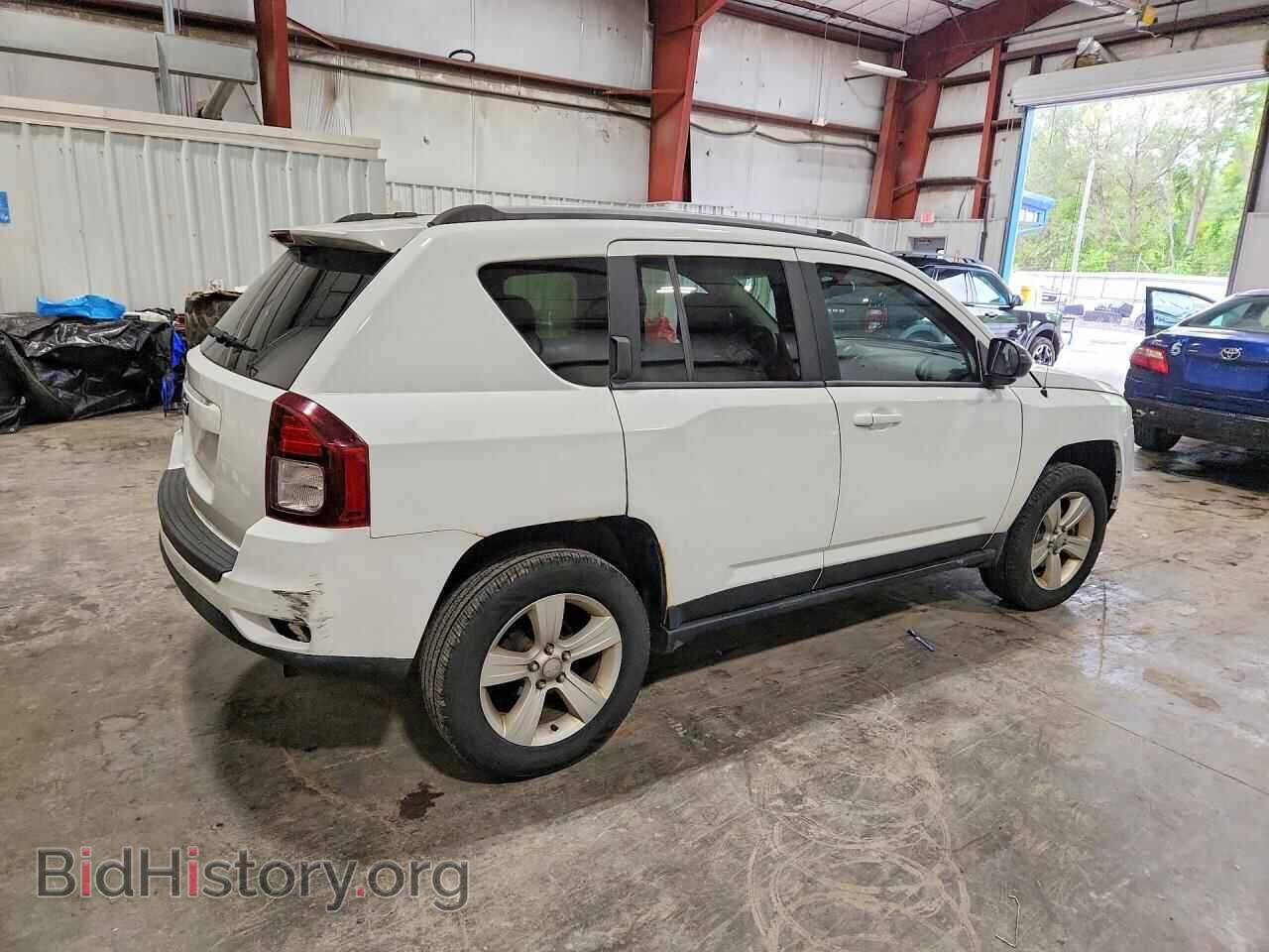 2016 JEEP COMPASS - VIN: 1C4NJDBB2GD556483 - Фото 3