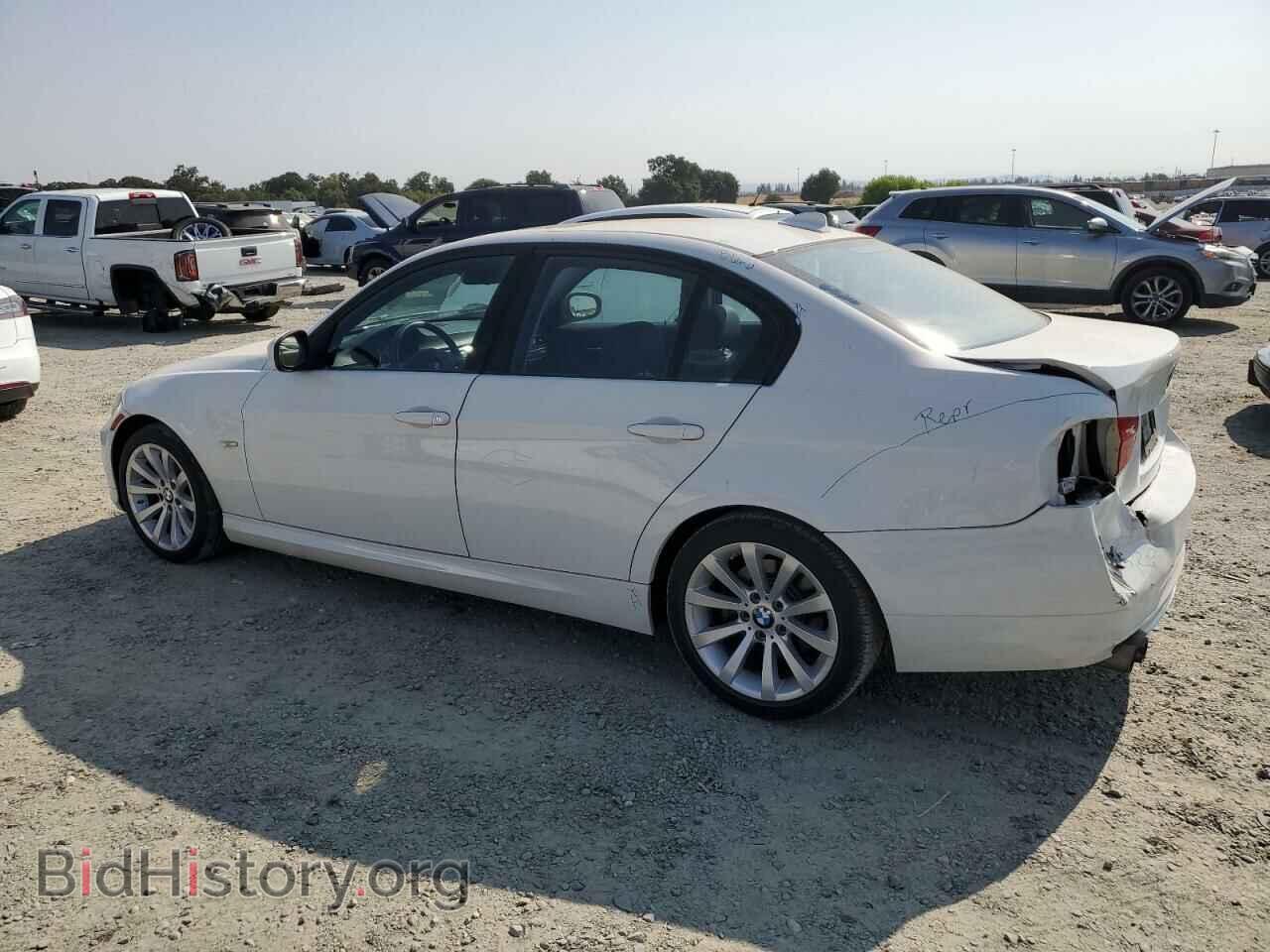 2011 BMW 3 SERIES - VIN: WBAPH7C54BE679068 - Фото 2