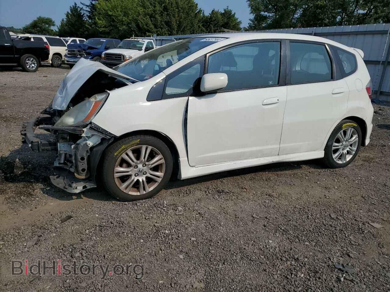 Фотография JHMGE8H56BC024558 - HONDA FIT 2011