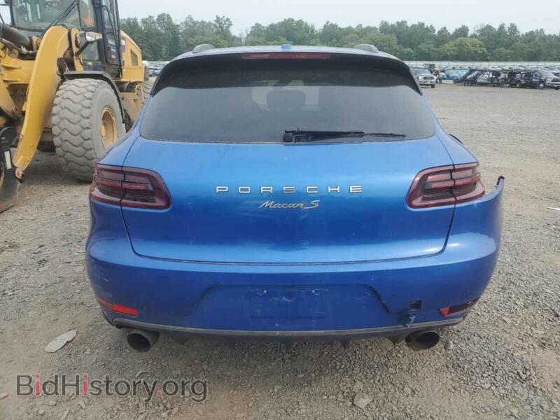 2016 Porsche MACAN (VIN WP1AB2A50GLB56955) — photo 6 of 13