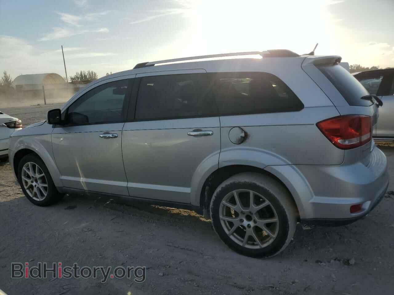 2011 DODGE JOURNEY - VIN: 3D4PG3FG2BT569098 - Photo 2