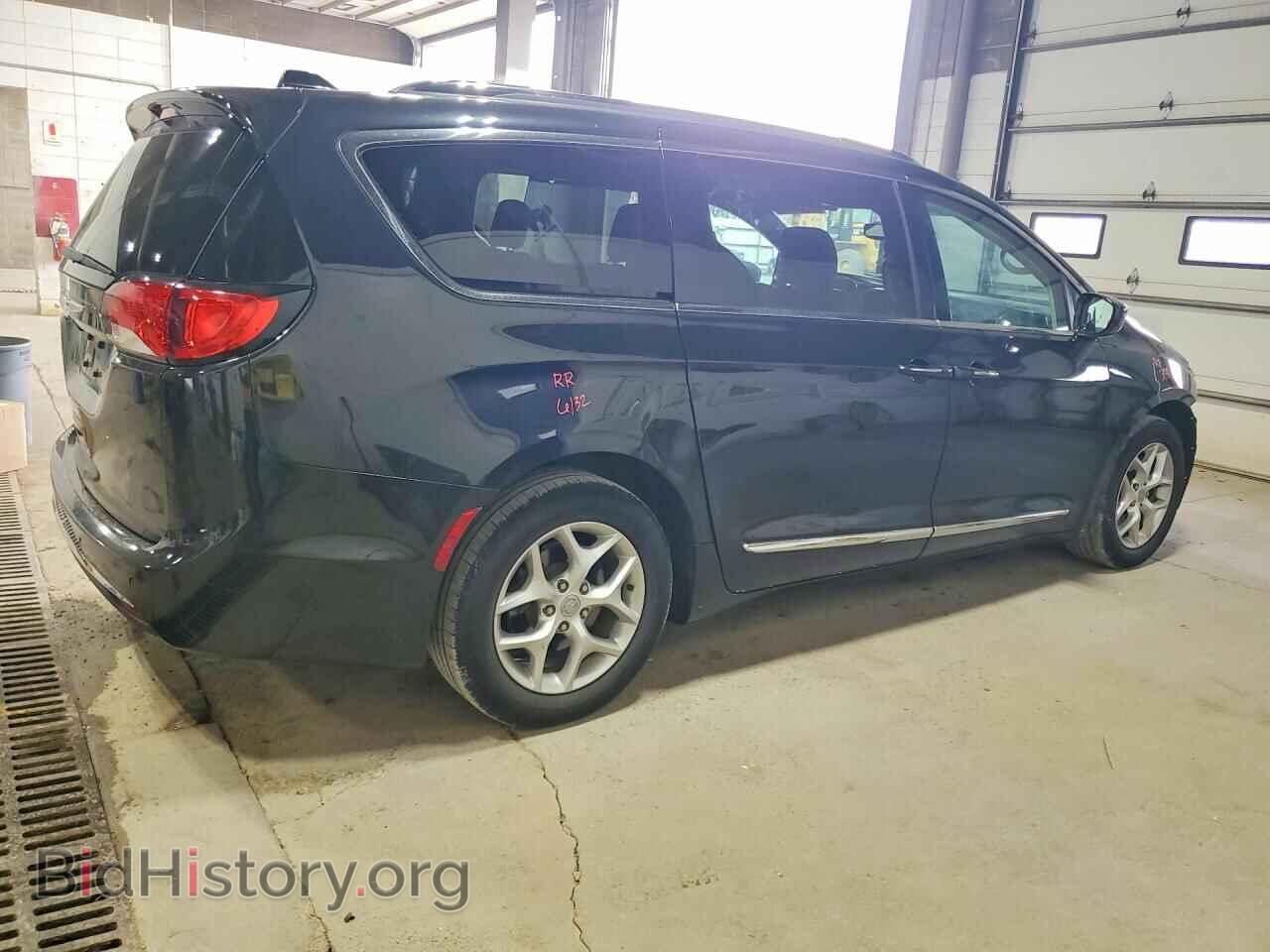 2017 CHRYSLER PACIFICA - VIN: 2C4RC1EGXHR757502 - Photo 3