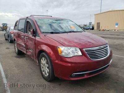 2014 Chrysler MINIVAN Town & COU, красный — VIN 2C4RC1BG2ER463897, Copart