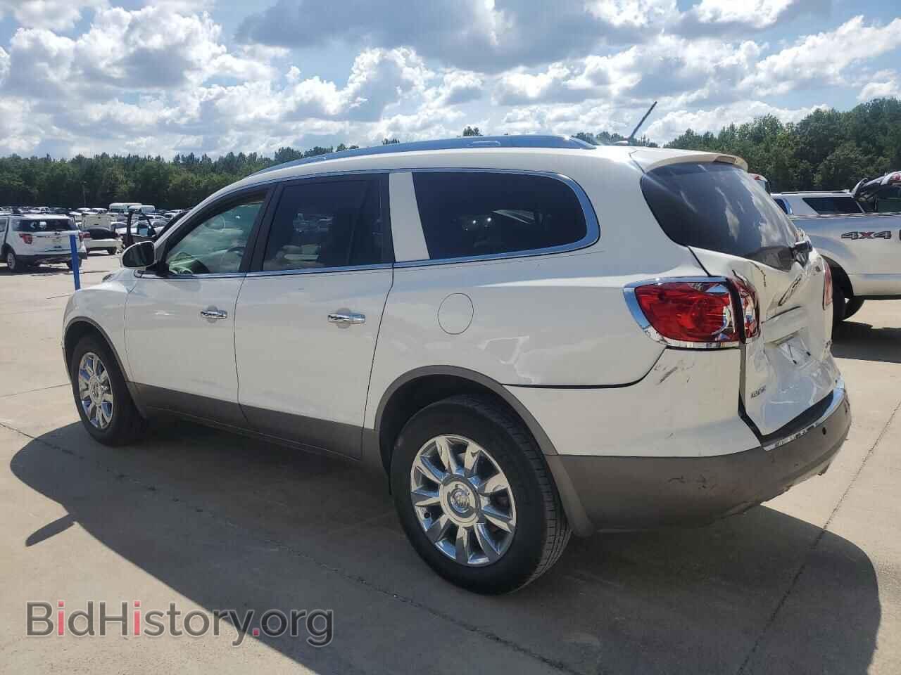 2012 BUICK ENCLAVE - VIN: 5GAKRCED8CJ318220 - Фото 2