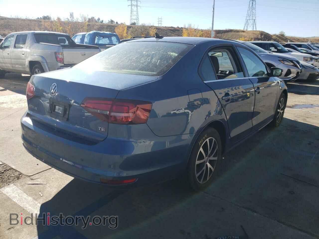 2017 VOLKSWAGEN JETTA - VIN: 3VWDB7AJ0HM297305 - Фото 4