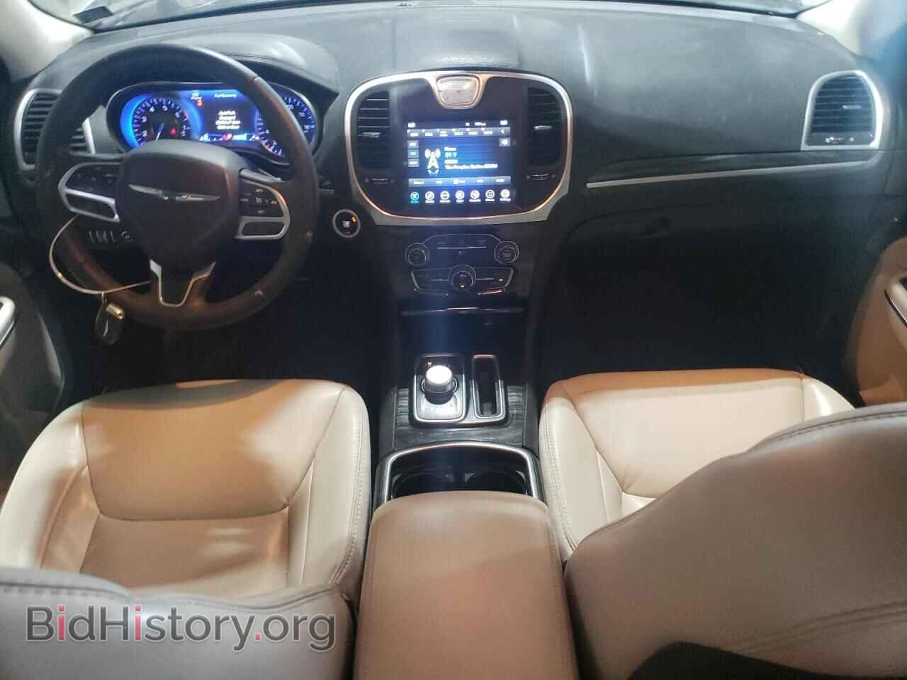 2017 CHRYSLER 300 - VIN: 2C3CCARG3HH588210 - Фото 8