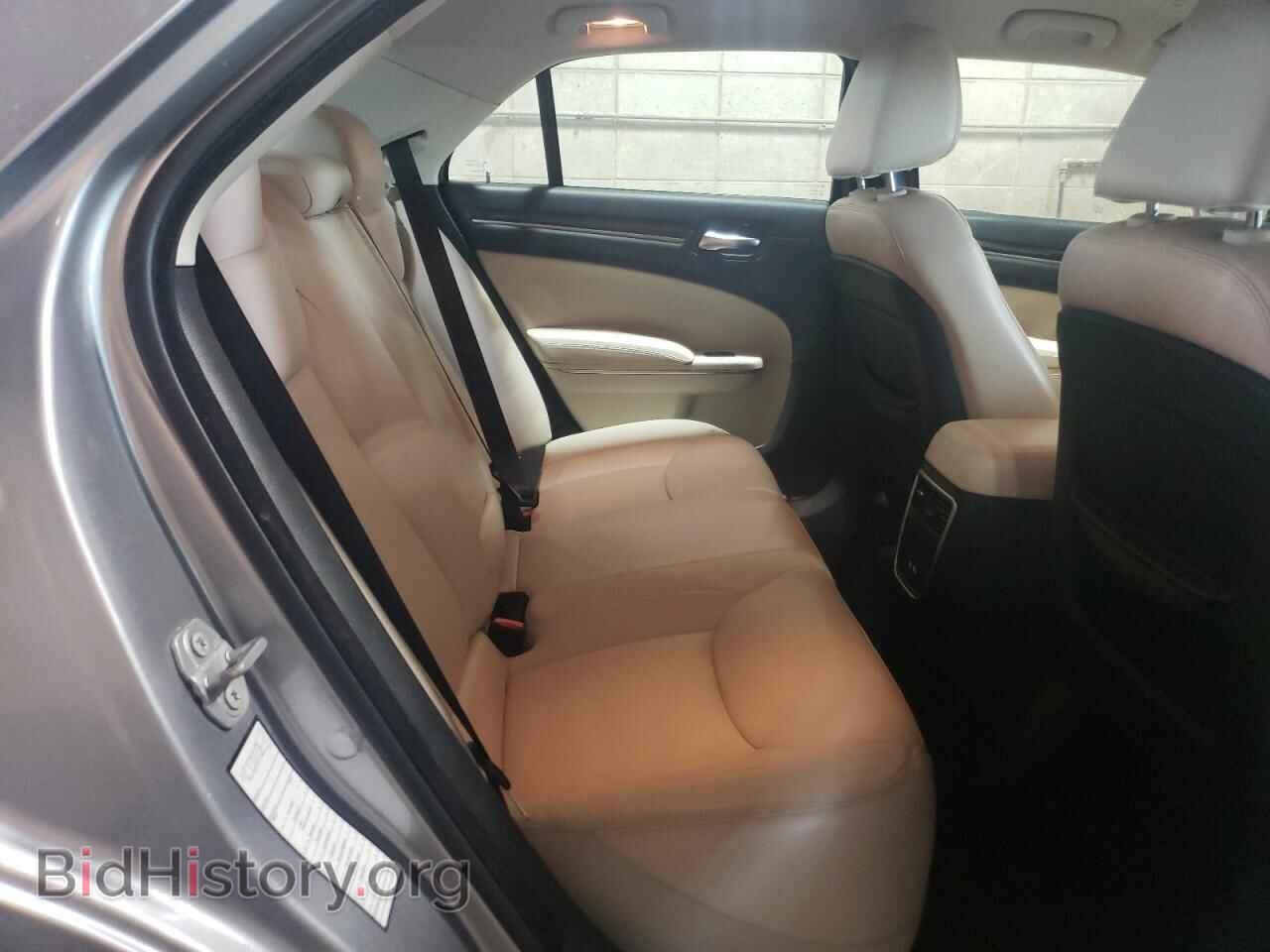 2017 CHRYSLER 300 - VIN: 2C3CCARG3HH588210 - Фото 10