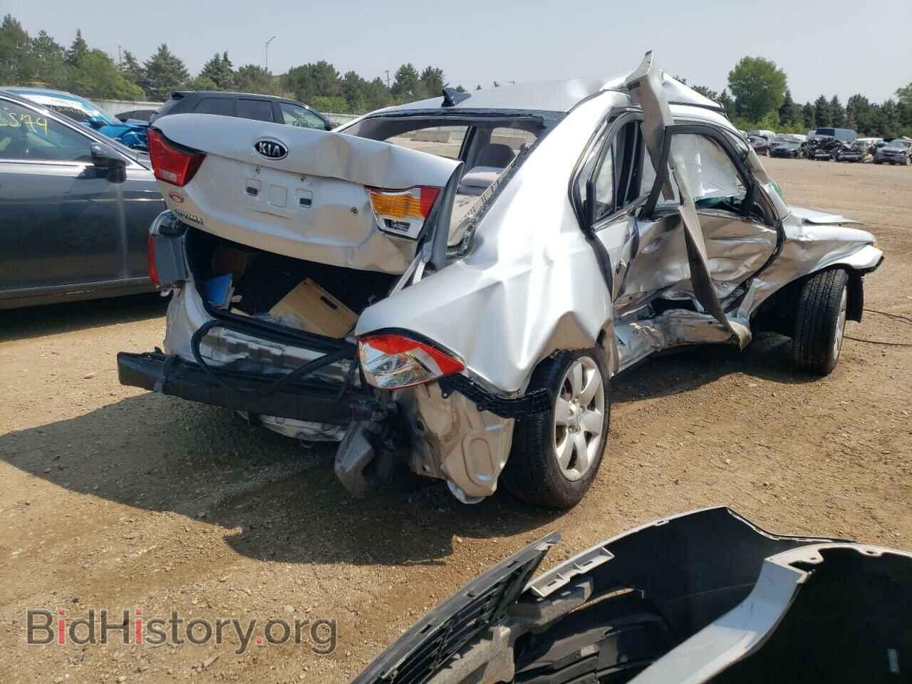 2010 KIA OPTIMA - VIN: KNAGG4A80A5404374 - Фото 3