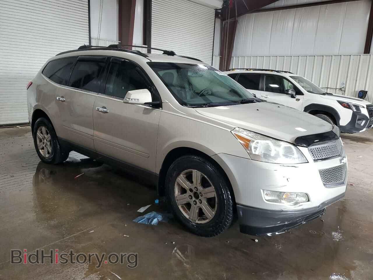 2011 CHEVROLET TRAVERSE - VIN: 1GNKVGED6BJ364460 - Фото 4