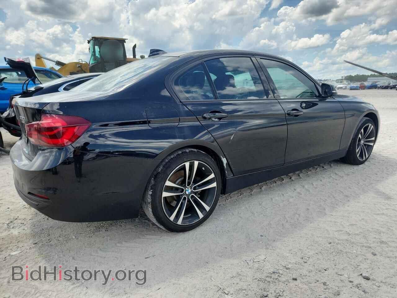 2018 BMW 3 SERIES - VIN: WBA8B9C57JEE81815 - Photo 3