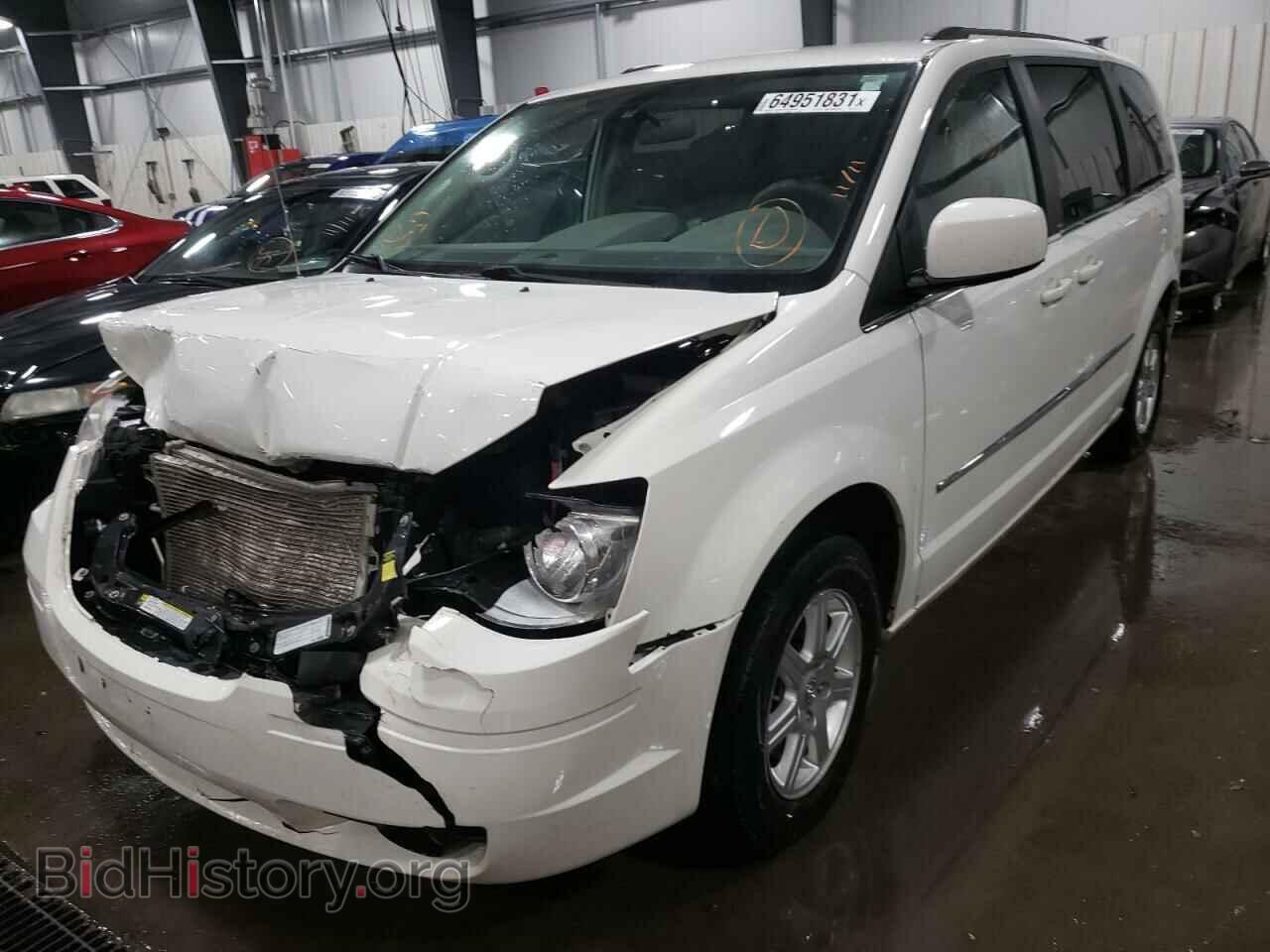 2010 CHRYSLER MINIVAN - VIN: 2A4RR5D19AR221918 - Фото 2