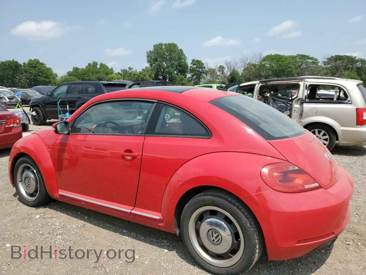 2012 VOLKSWAGEN BEETLE - VIN: 3VWJP7AT4CM642897 - Фото 2
