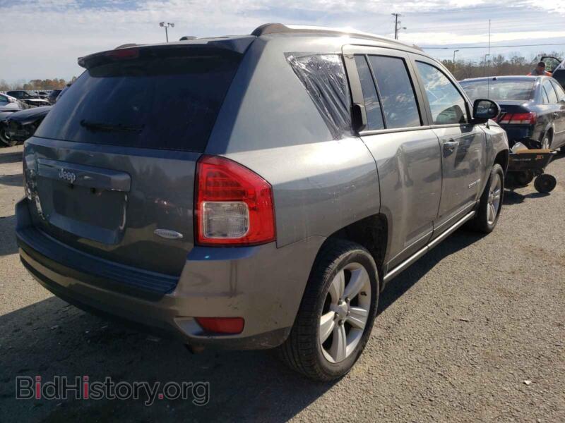 2011 Jeep COMPASS (VIN 1J4NF1FBXBD197820) — photo 4 of 10