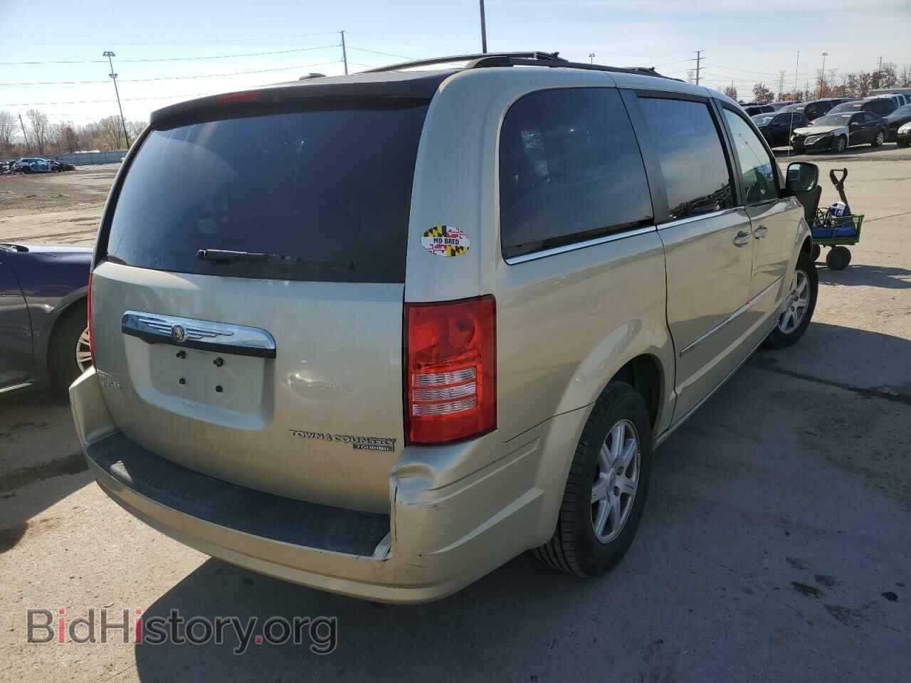 2010 CHRYSLER MINIVAN - VIN: 2A4RR8DXXAR368402 - Photo 4