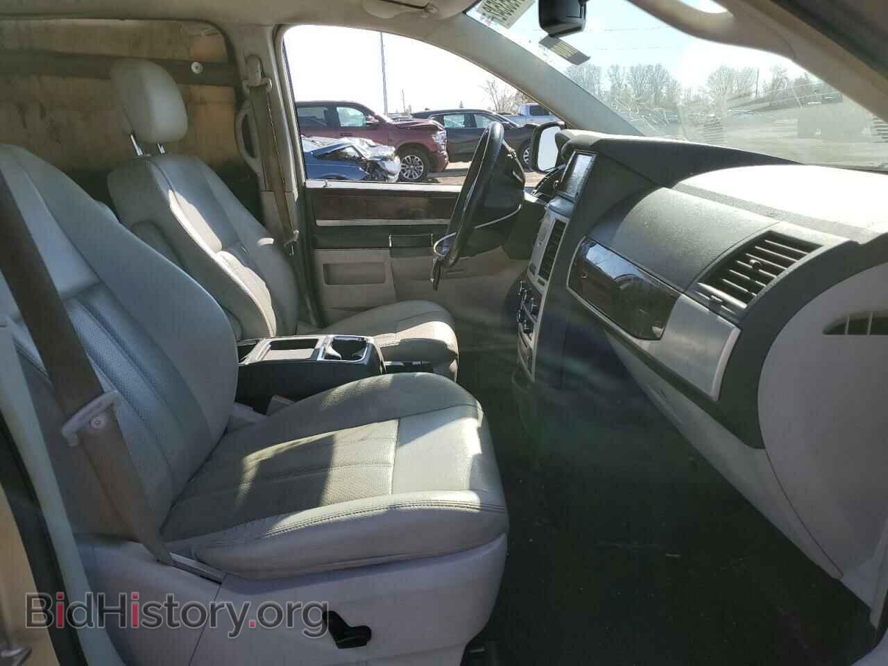2010 CHRYSLER MINIVAN - VIN: 2A4RR8DXXAR368402 - Photo 5