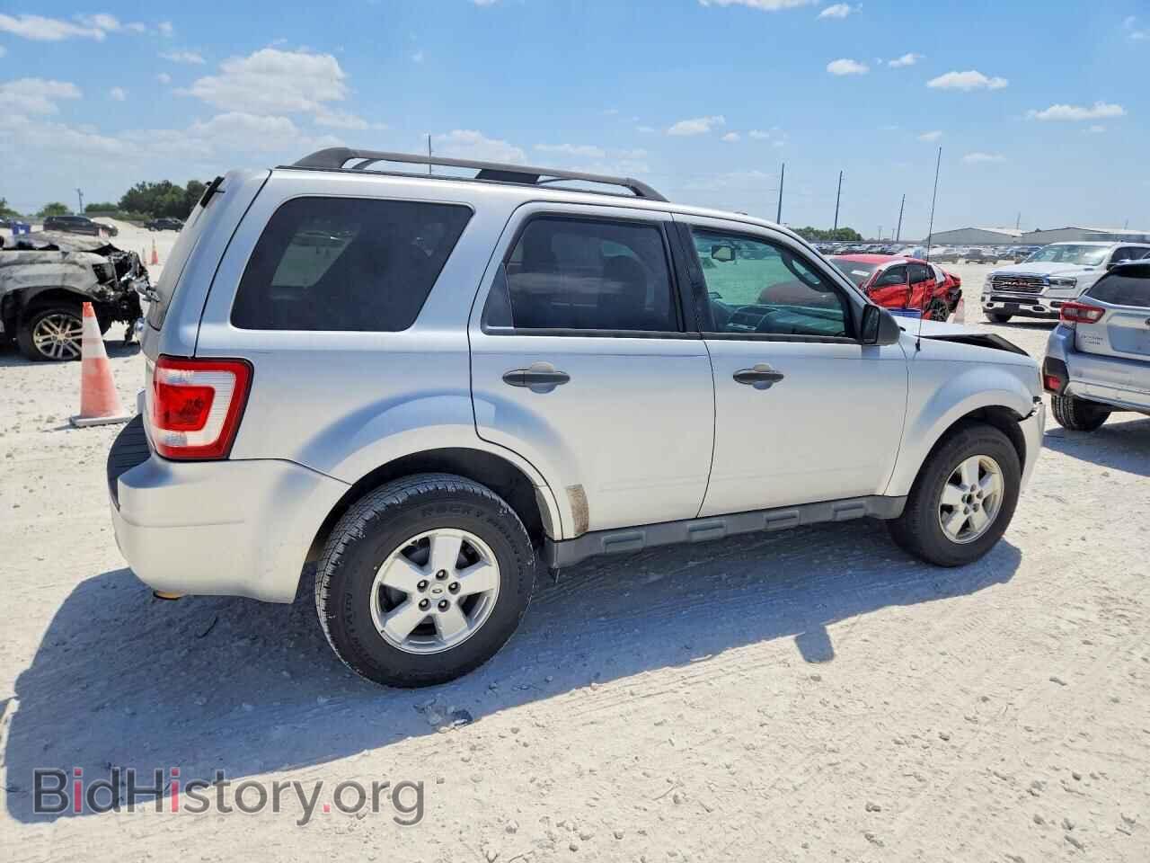 2011 FORD ESCAPE - VIN: 1FMCU0D78BKA80952 - Photo 3